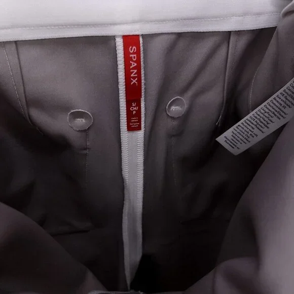 Spanx Pull On Shorts On The Go 6" White Women Small Silver Lining Chinos New - Picture 10 of 12